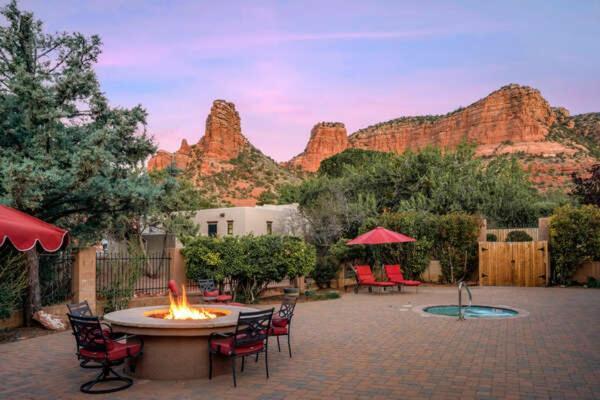 Adobe Village Inn Sedona Bagian luar foto